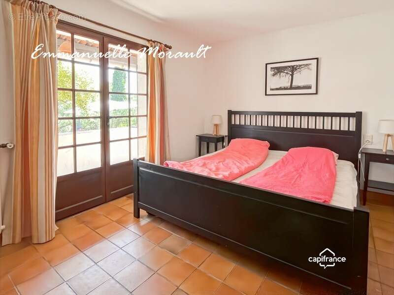 Maison à BAGNOLS-EN-FORET