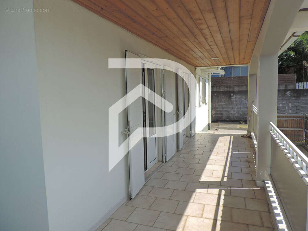 Maison à PETITE-ILE