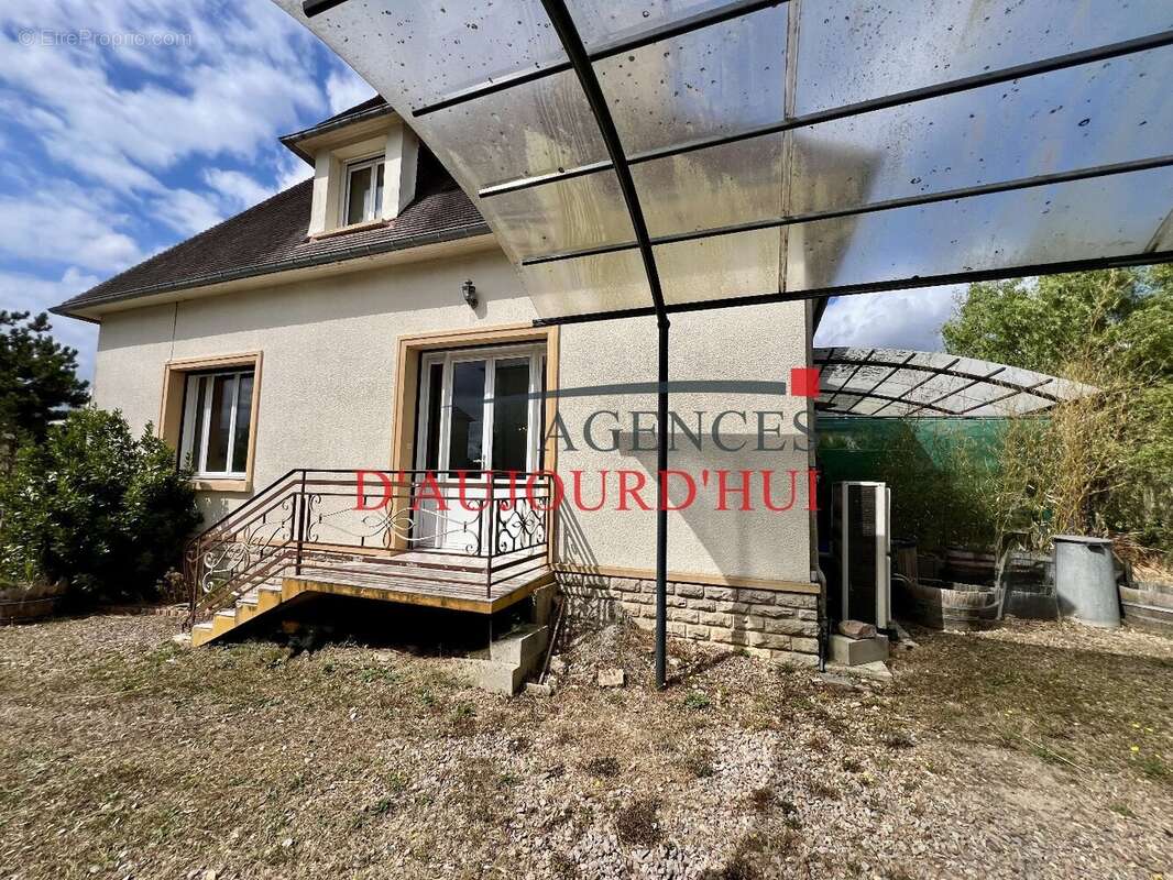 Maison à VILLERS-BOCAGE