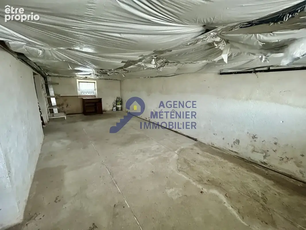 Maison avec 3 chambres, sous-sol, garage et beaux volumes à aménager - photo 27