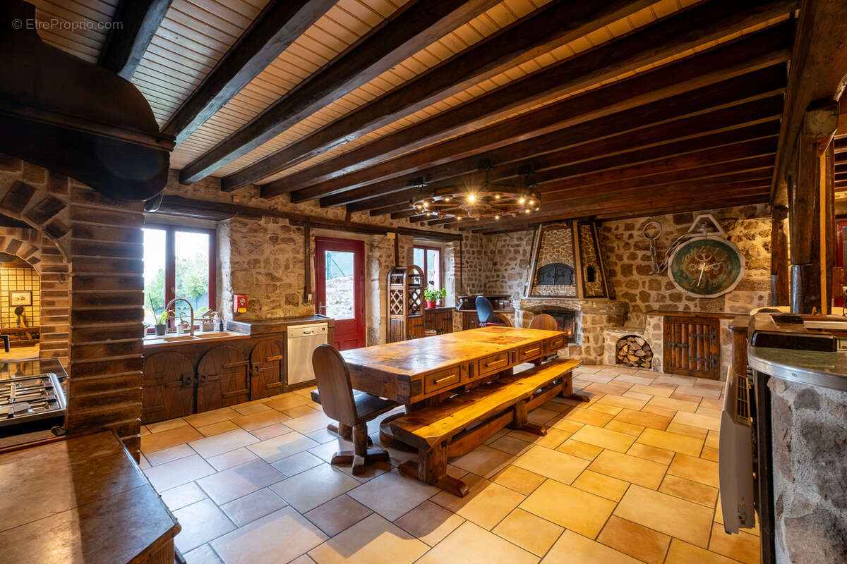 Maison à LA TOURETTE