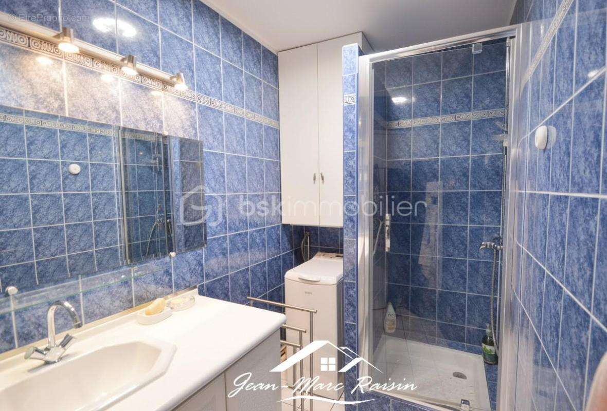 Appartement à COUBRON