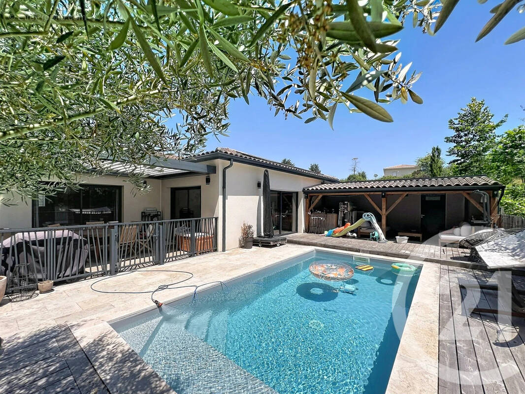 Maison à PAVIE