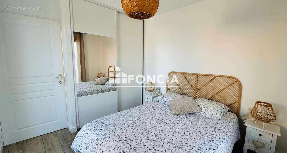 Maison à ROQUEBRUNE-SUR-ARGENS