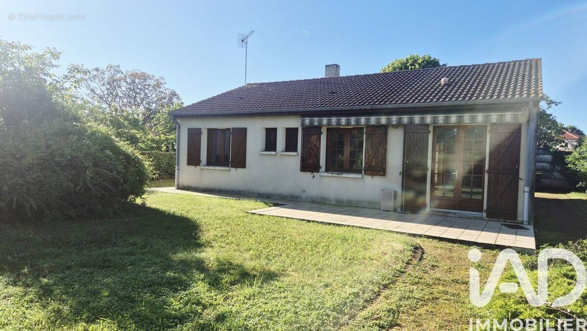 Photo 1 - Maison à LA TESSOUALLE
