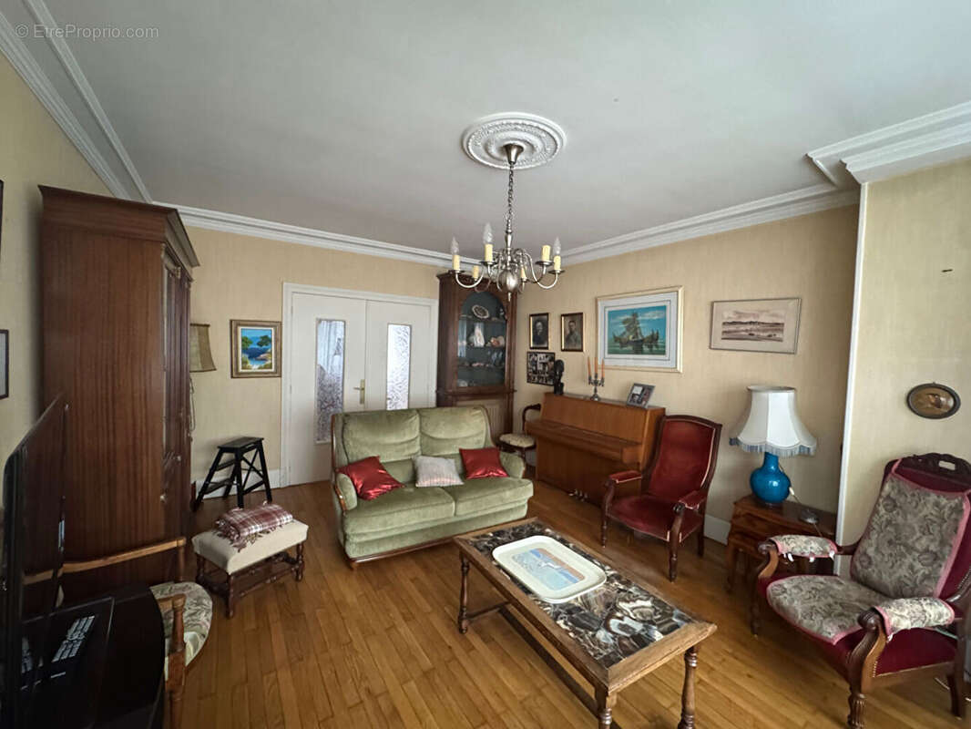 Maison à SAINT-PRIEST