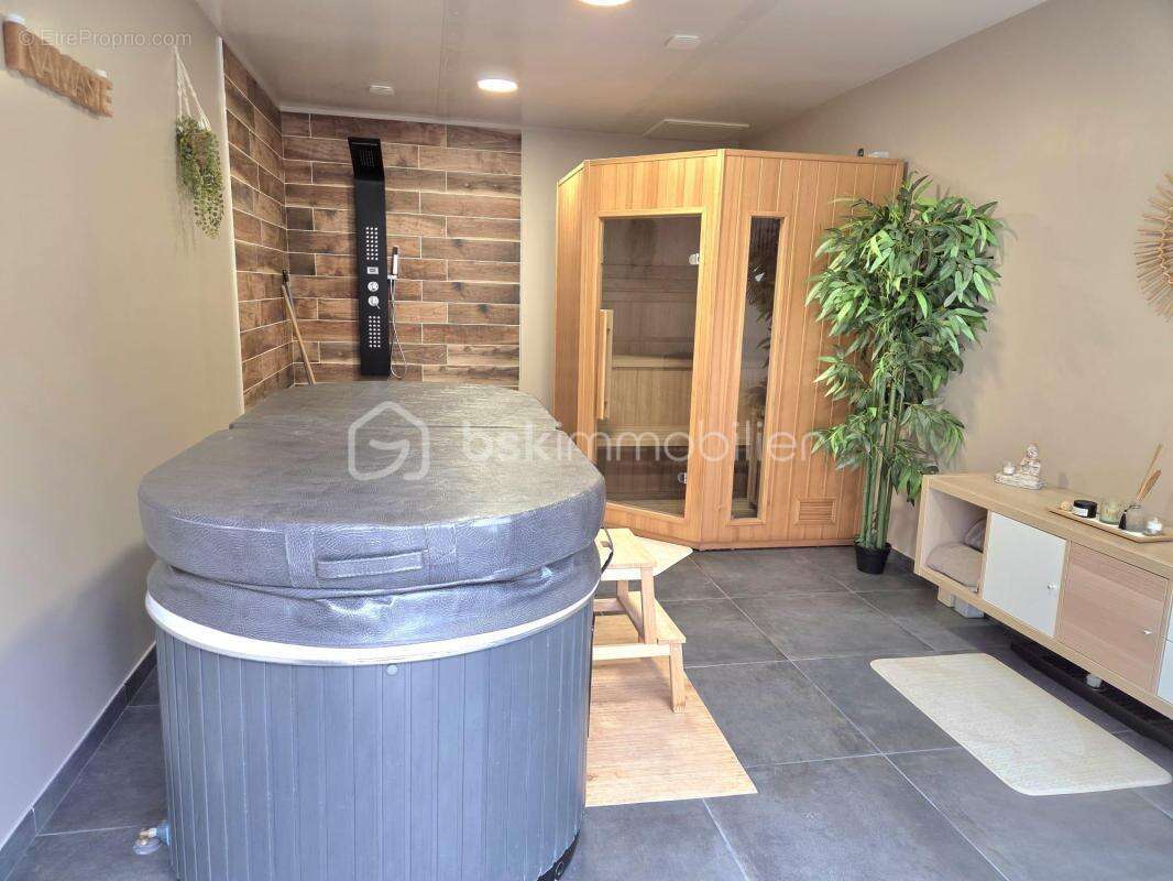 Maison à SAVONNIERES