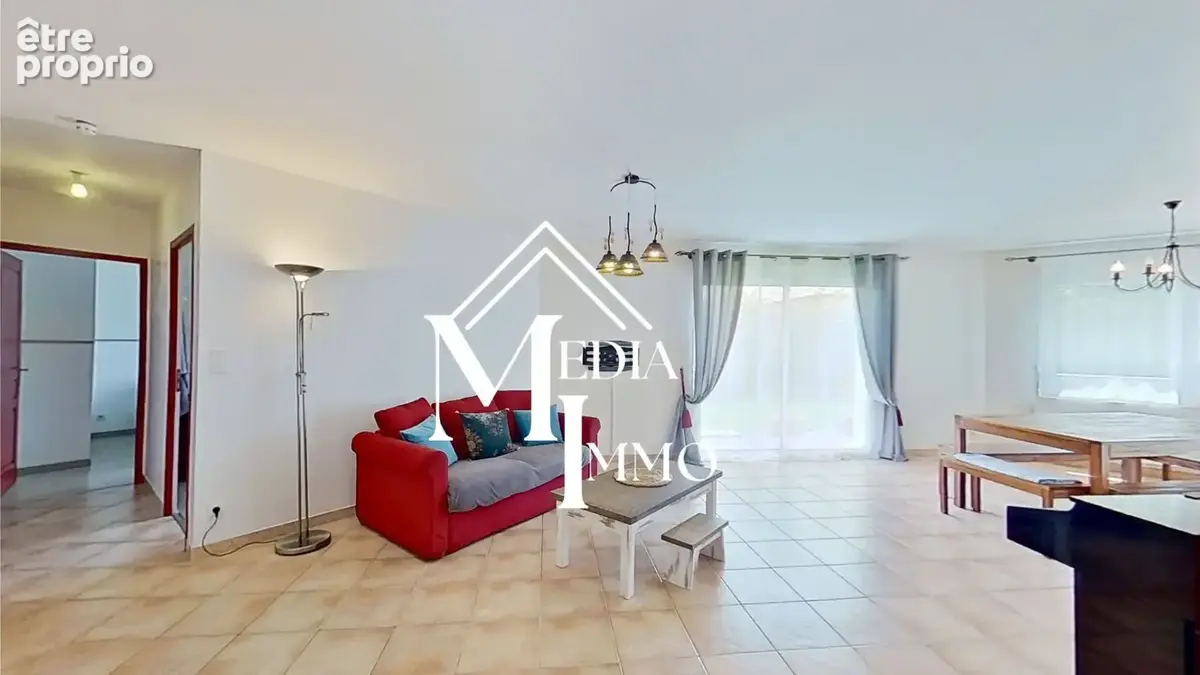 Maison contemporaine 5 pièce(s) 100 m2 avec garage et jardin - photo 2