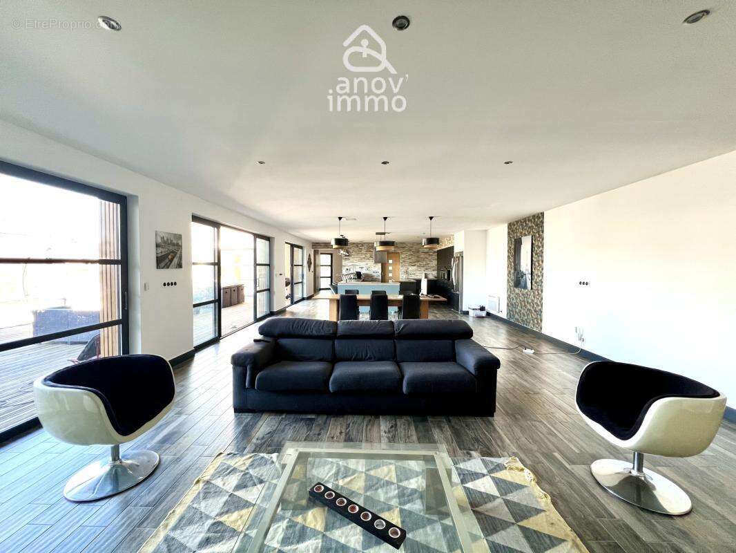 Maison à BUXEROLLES