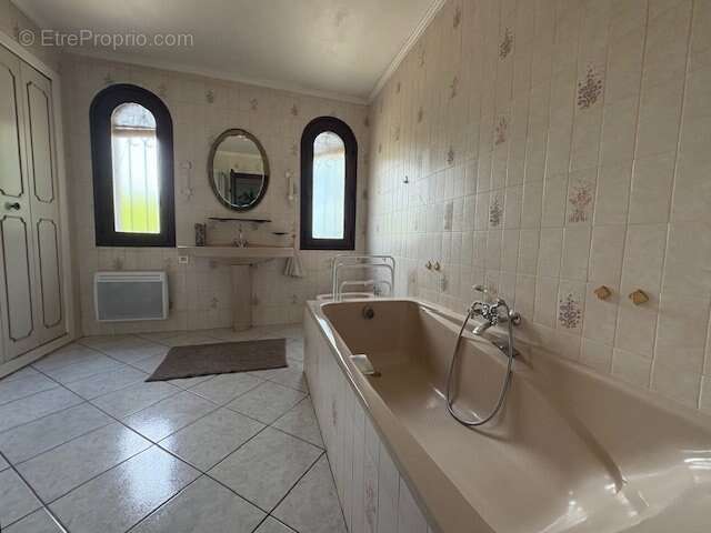 Maison à SAINT-ANDRE-DE-SANGONIS