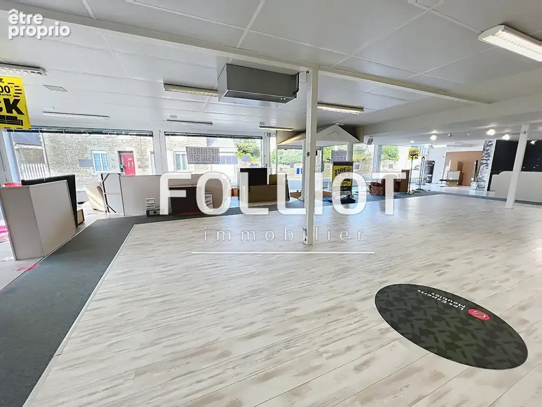 A VENDRE Local commercial de 1890 m² - photo 7