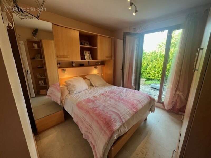 Maison à DECAZEVILLE