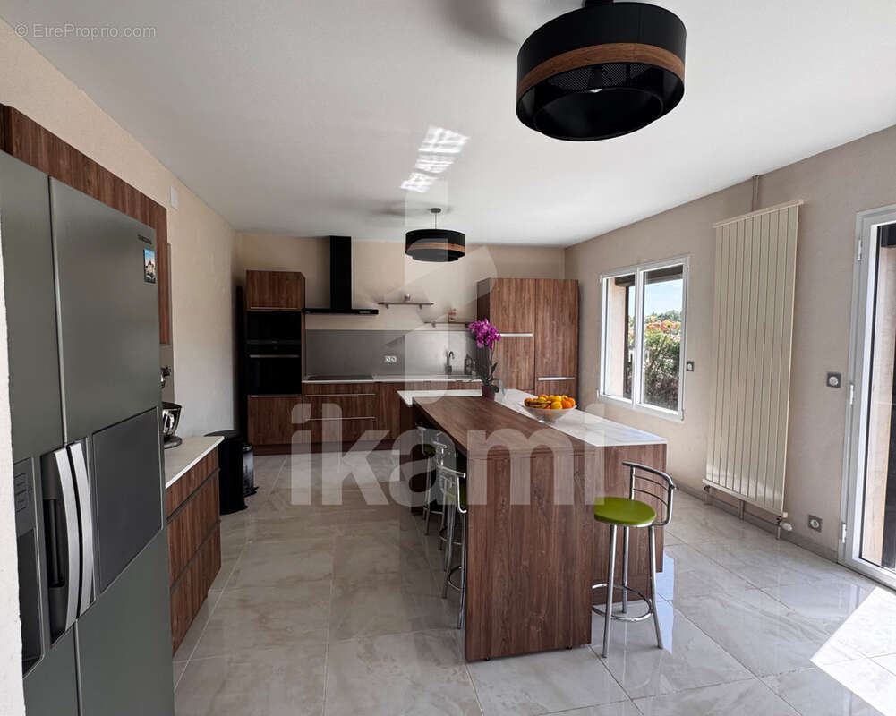 Maison familiale avec piscine sur 8 ha 58 - photo 6