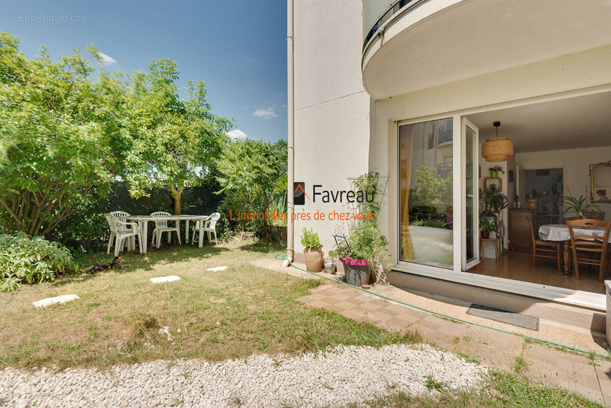 Appartement à L'HAY-LES-ROSES