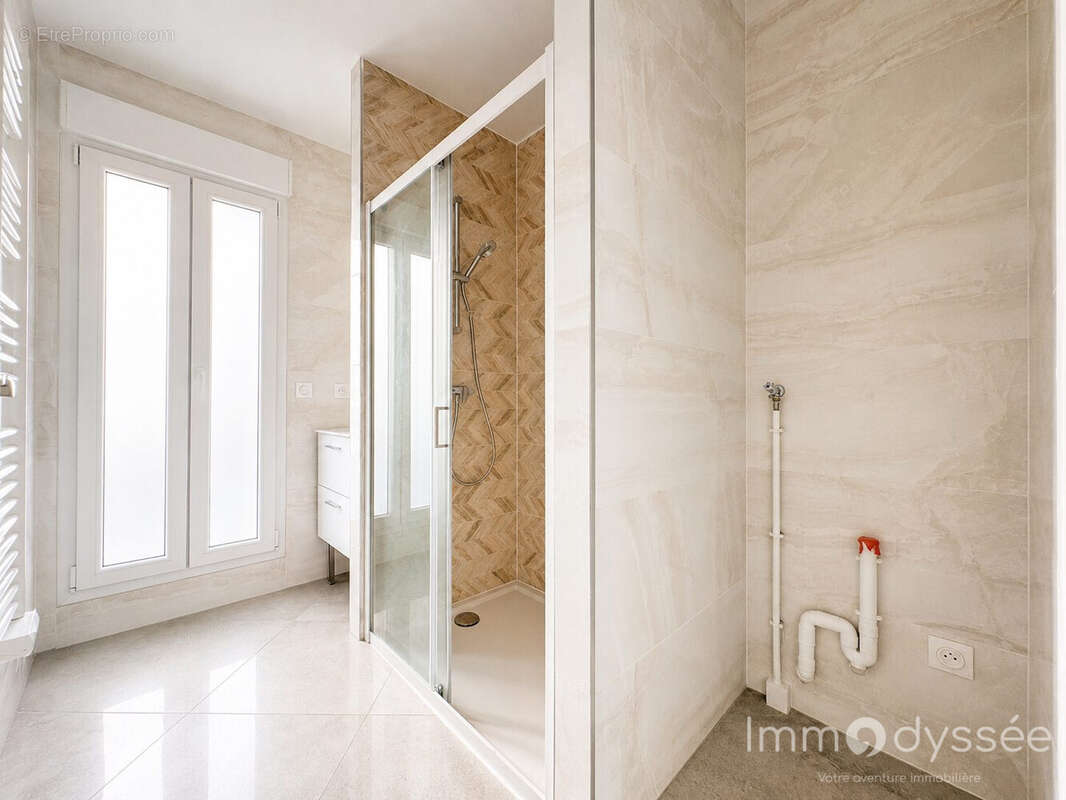 Appartement à LE PERREUX-SUR-MARNE