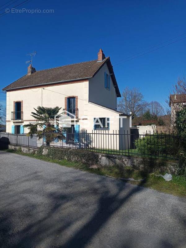 Photo 1 - Maison à LAVAVEIX-LES-MINES