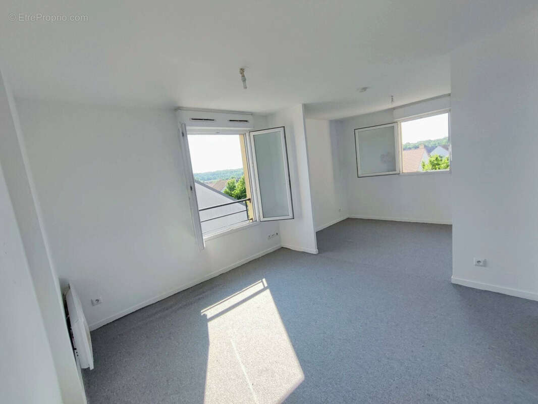 Appartement à VIGNEUX-SUR-SEINE