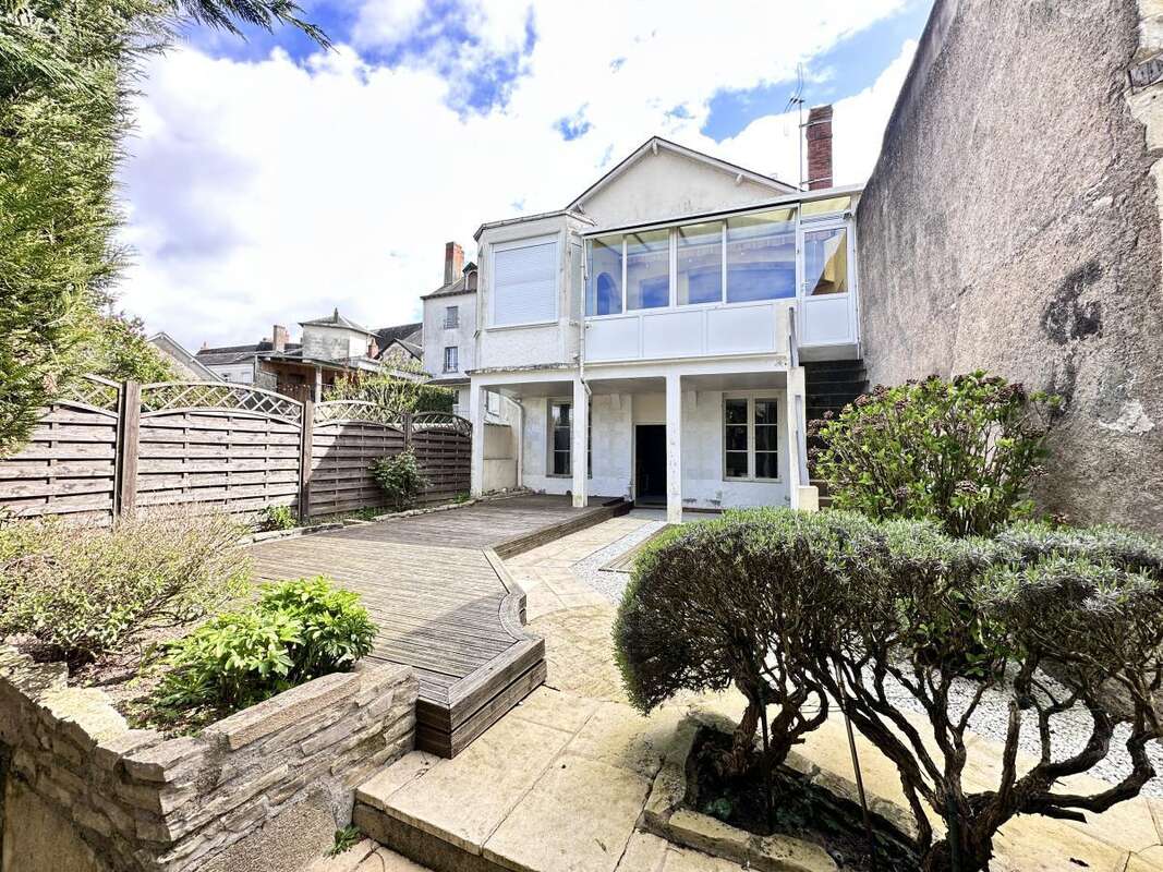 Maison à SAINTE-MAURE-DE-TOURAINE