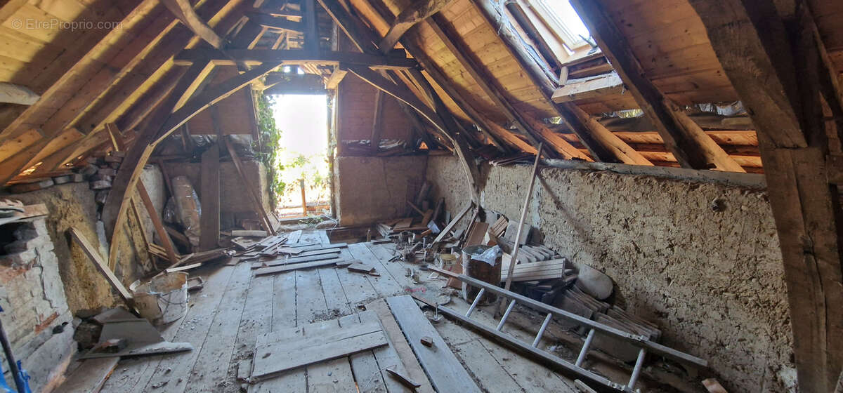 Maison à SAINT-ALBIN-DE-VAULSERRE