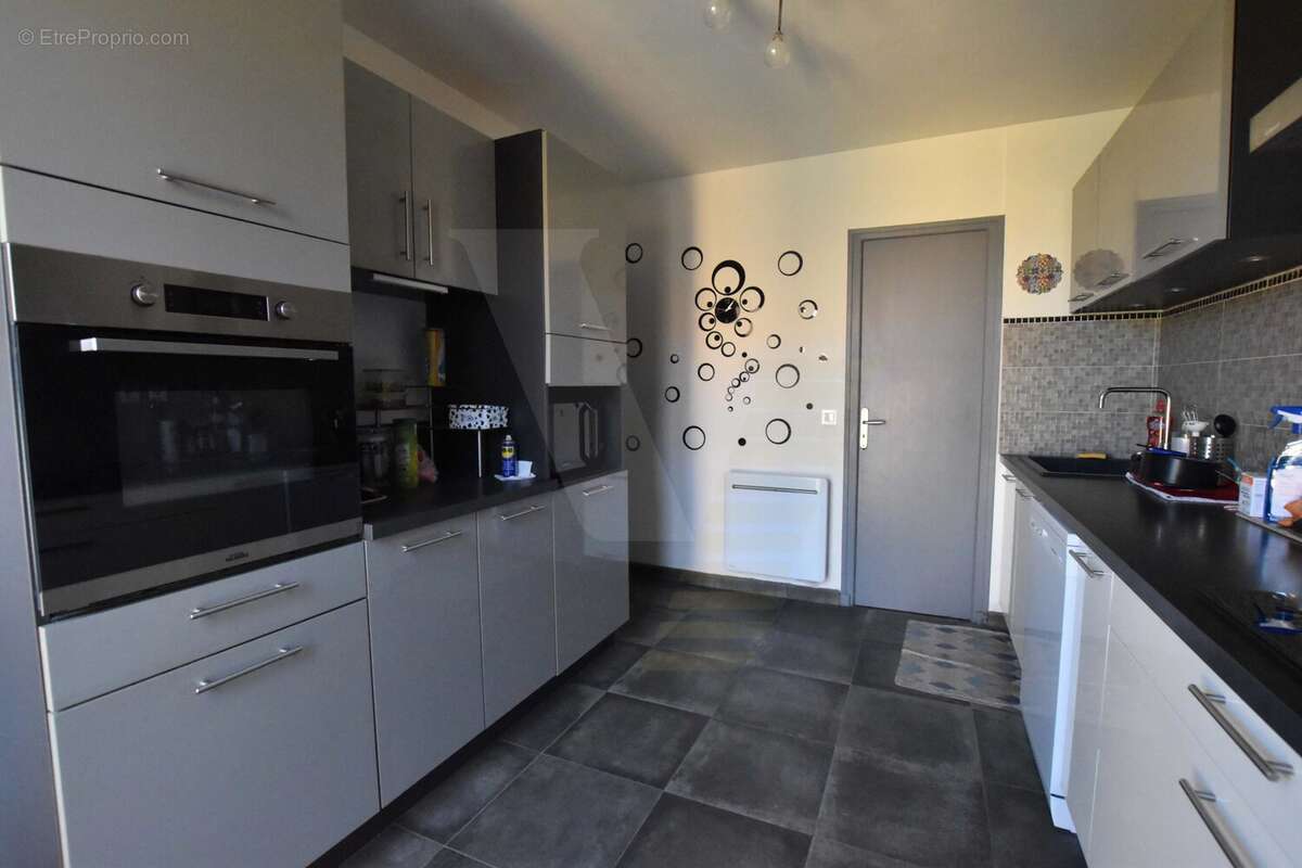 Maison à LIGNAN-SUR-ORB