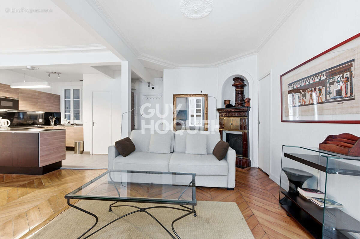 Appartement à PARIS-9E