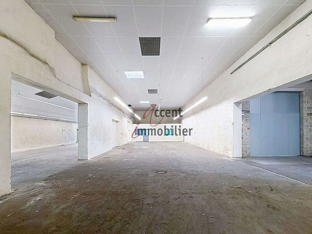 Commerce à SAINT-ANDIOL