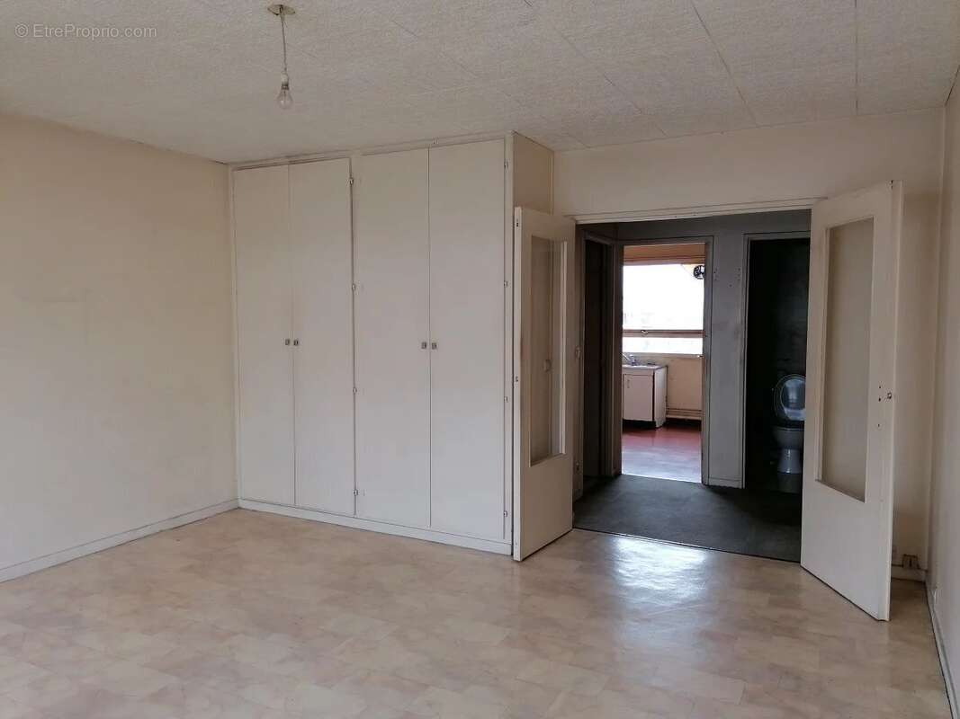 Appartement à LE BLANC-MESNIL