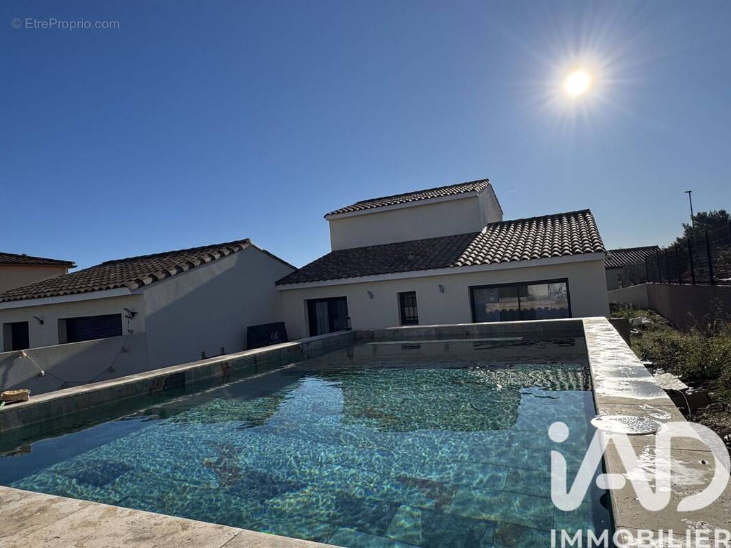Photo 1 - Maison à NIMES