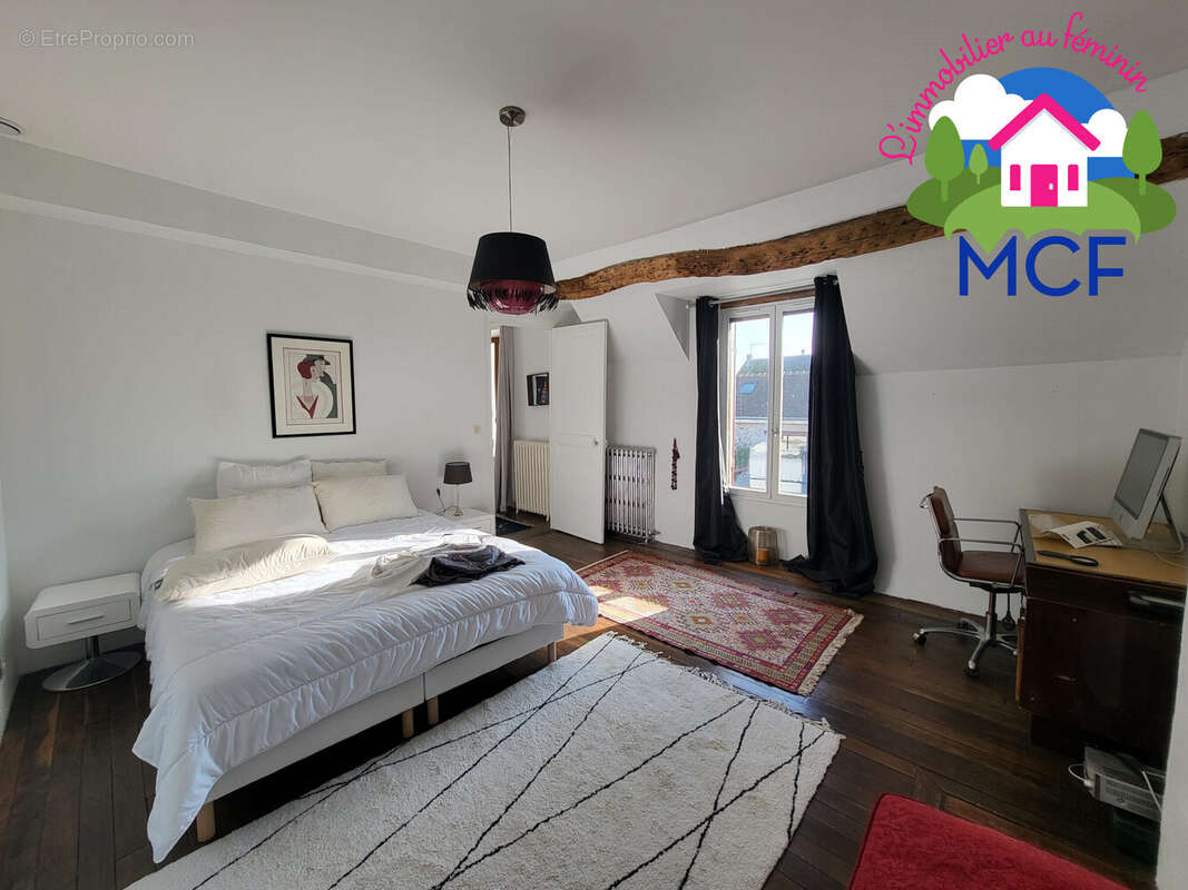 Chambre 1 - Maison à BREVAL