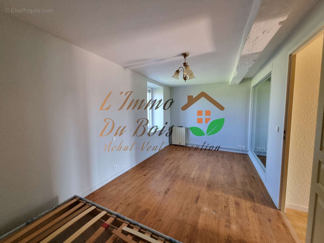 Maison à REVEL-TOURDAN