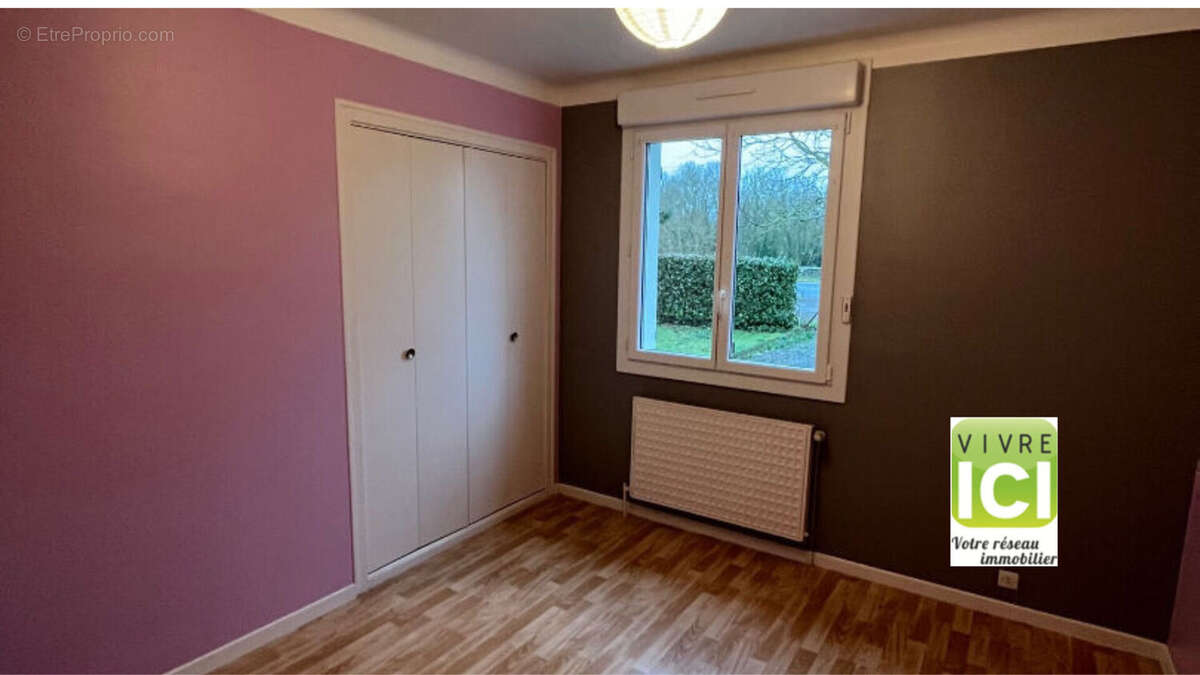 Maison à LA CHAPELLE-BASSE-MER