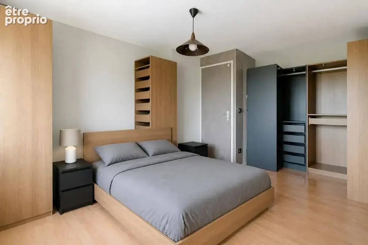 Maison de 8 pièces de 170 m² à Saint-Laurent-de-Mure - photo 10