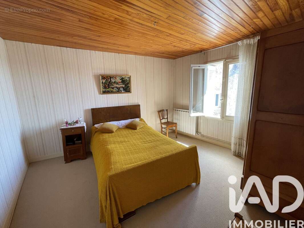 Photo 4 - Maison à CHARMES-SUR-RHONE