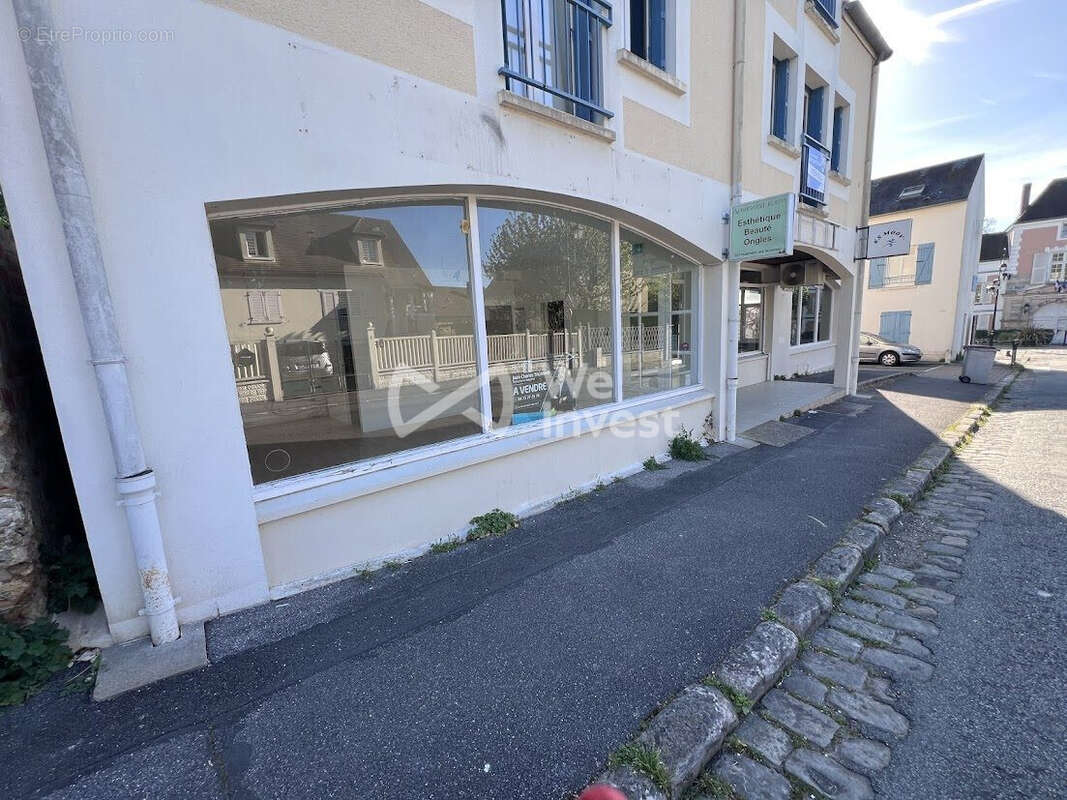 Commerce 89 m² à Lardy  - photo 3