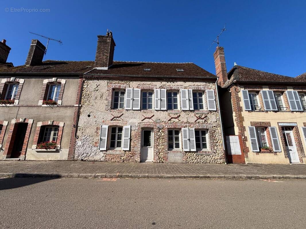 Photo 1 - Maison à MEZILLES