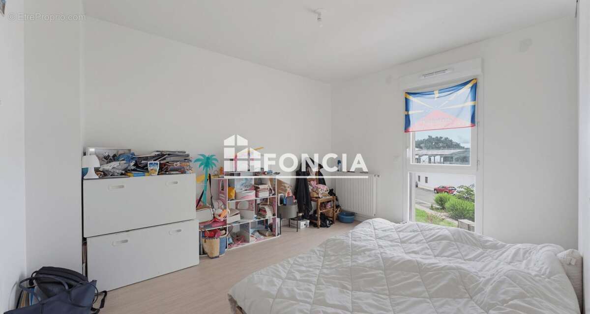 Appartement à PAREMPUYRE