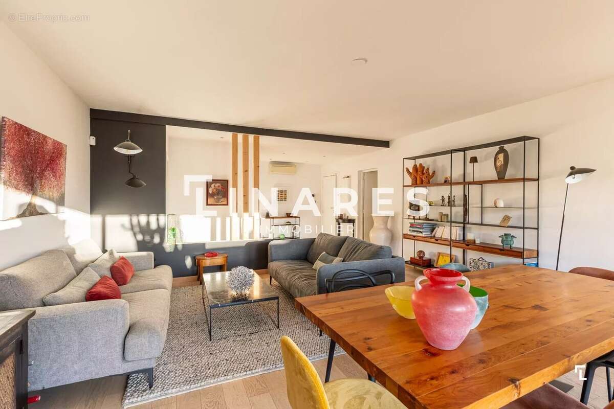 Appartement à MARSEILLE-8E