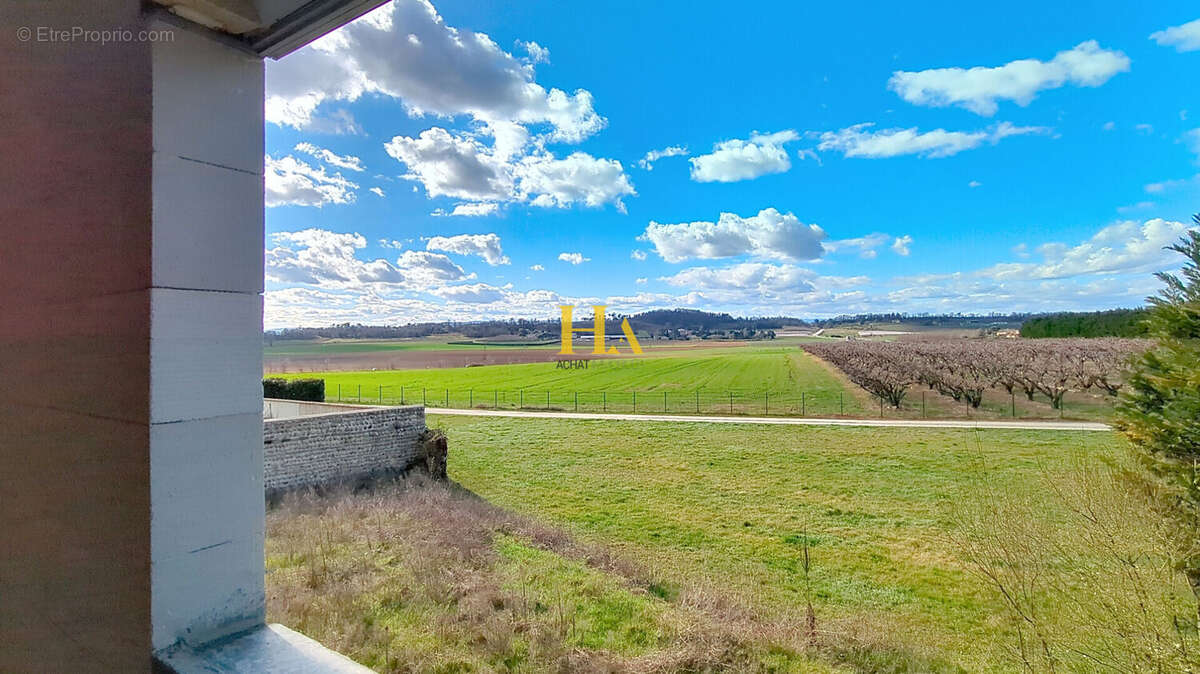 Maison à CHATEAUNEUF-SUR-ISERE