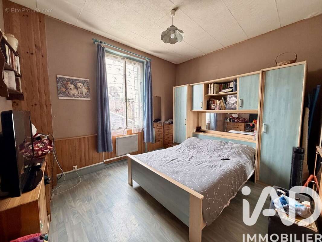 Appartement 186 m² à Neuvy-Sur-Barangeon  - photo 6