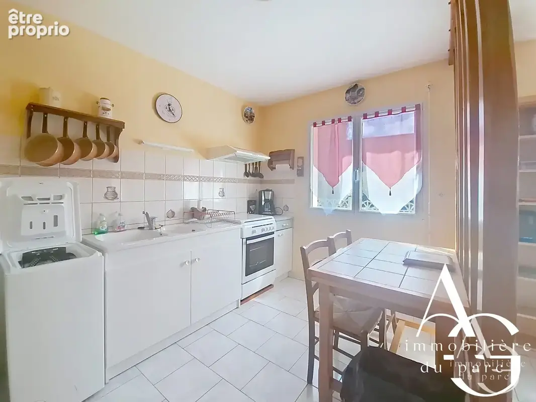 Maison 8 pièces 194 m² à vendre à Les Trois-Pierres (76430) - photo 7