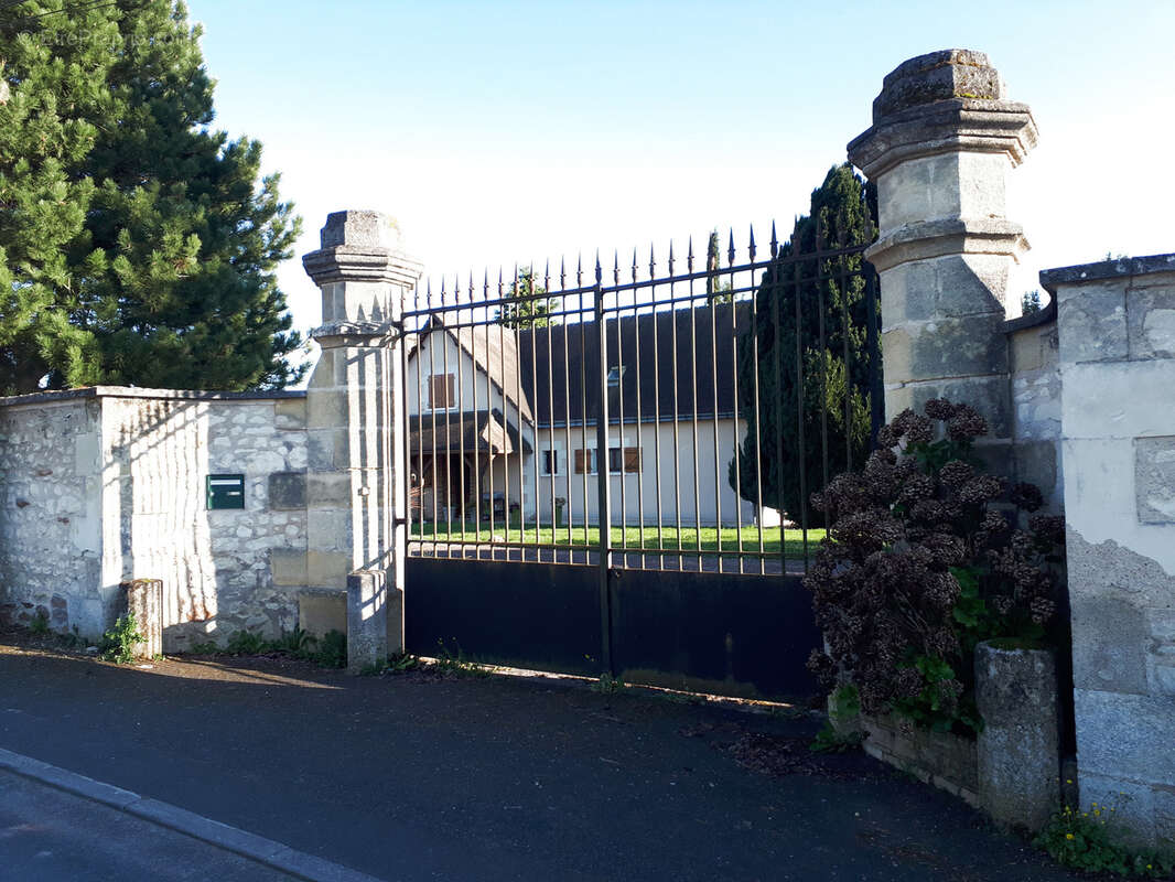 Maison à LES ORMES