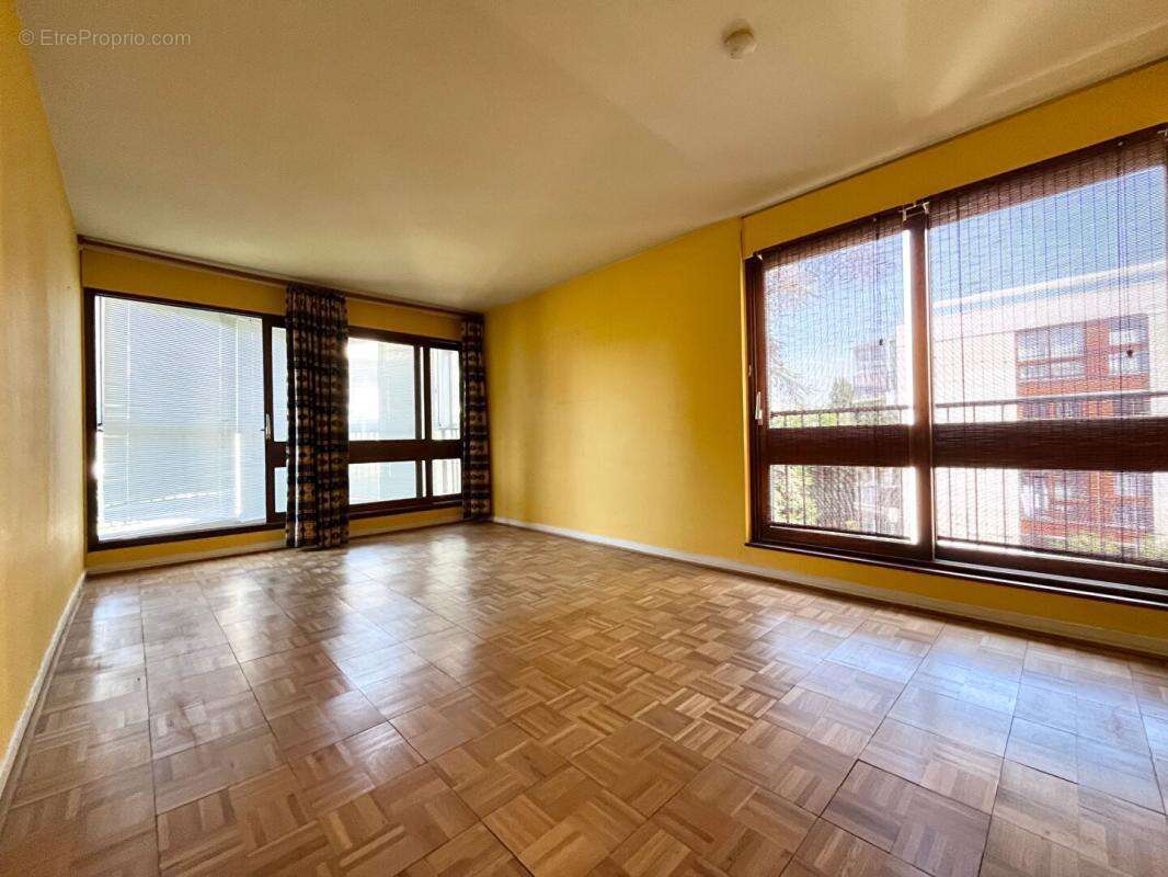 Appartement à LE CHESNAY