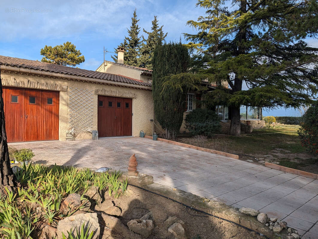 Maison à VEDENE