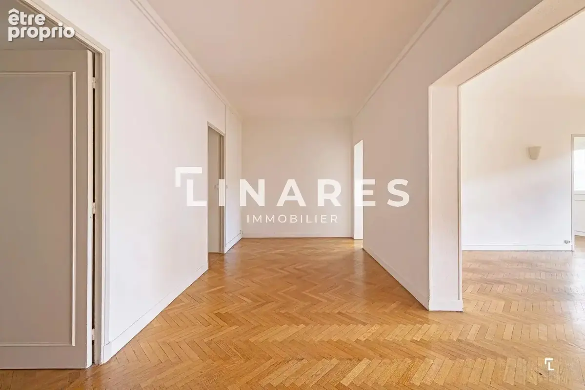 LE TRIVERSANT - Appartement T5 de 163m2 + 2 extérieurs + 3 expos - cave - 13008 Perier - photo 15