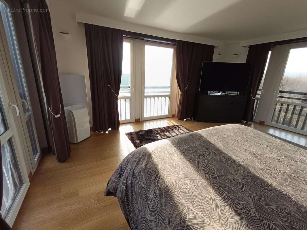 Photo 8 - Appartement à CERGY