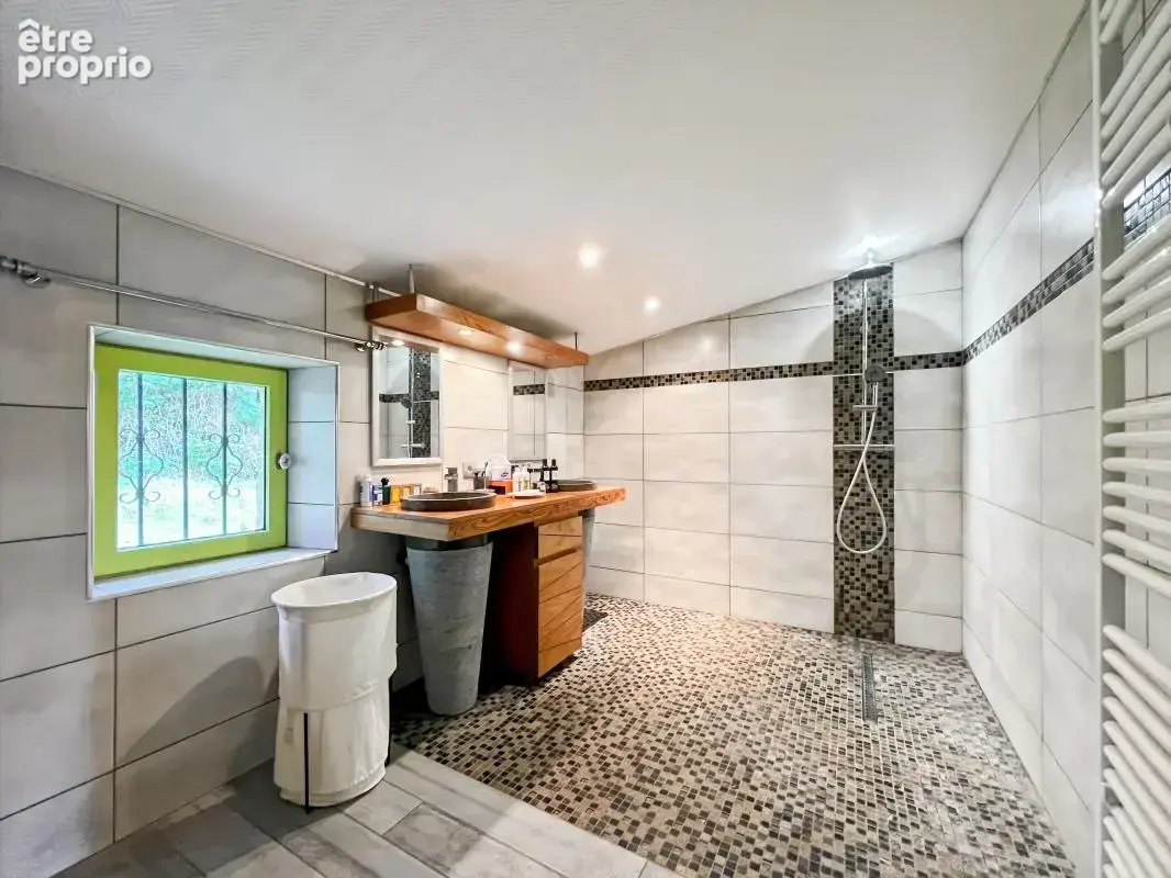À vendre –  mirmande - propriete de caractere - photo 8