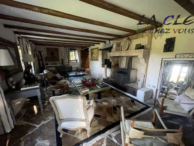 Maison à LA BOISSIERE-EN-GATINE