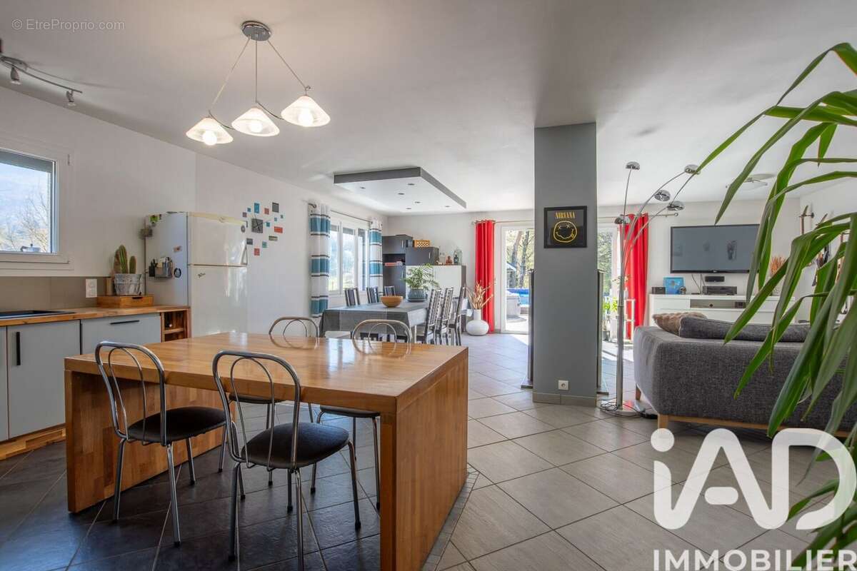 Photo 5 - Maison à MOUXY