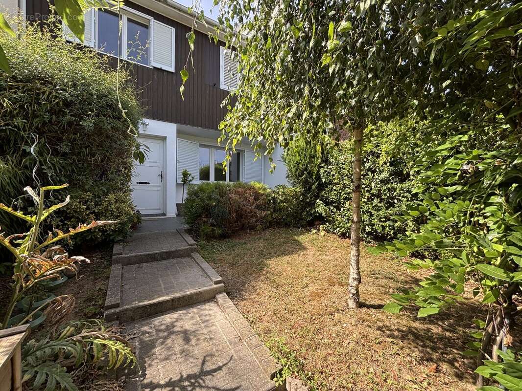 Maison 83 m² à Saint-Germain-Les-Corbeil  - photo 9