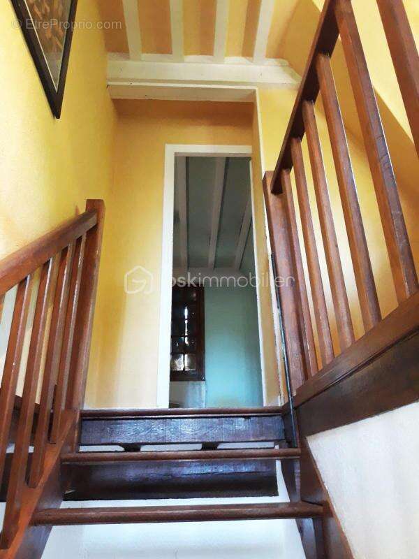 Maison à CHATENAY-SUR-SEINE